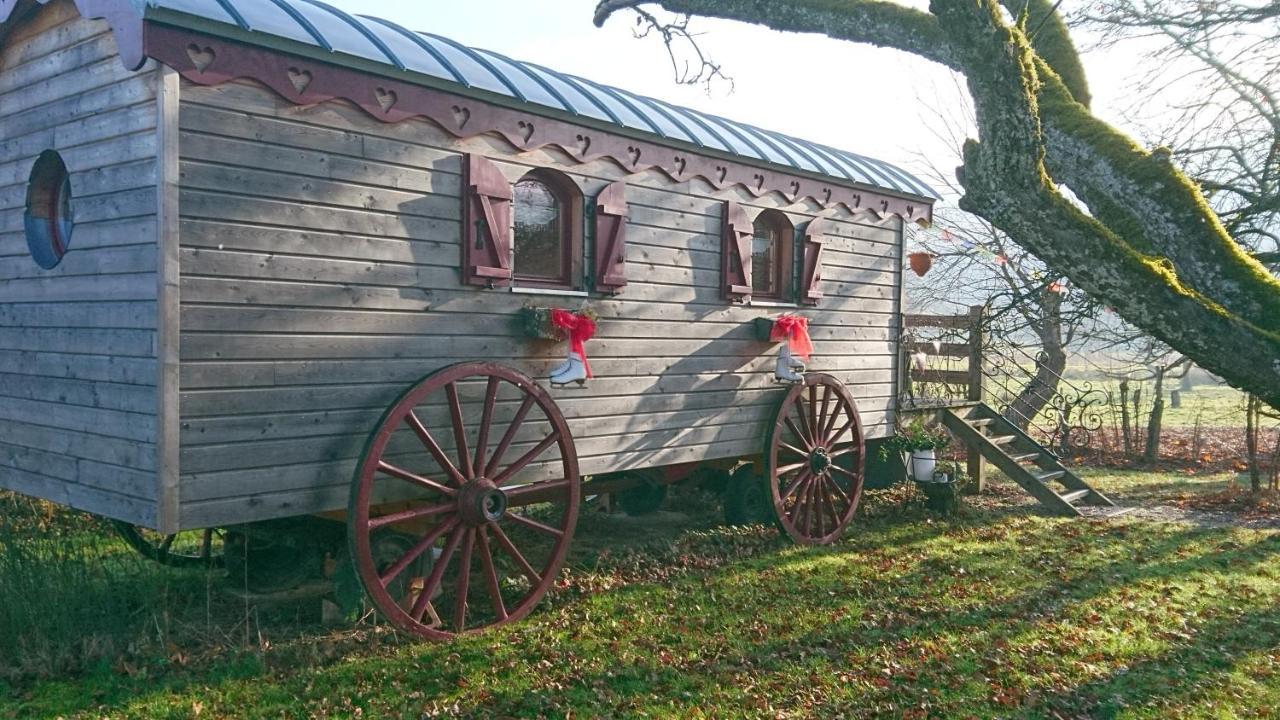 Roulotte Le Temps De Rever Bed & Breakfast Saint-Michel-sur-Meurthe Bagian luar foto